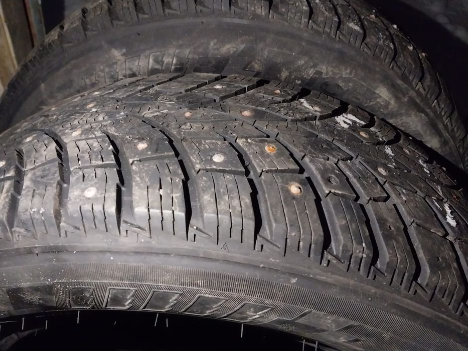 2 шины Triangle Китай 215 60 R16.