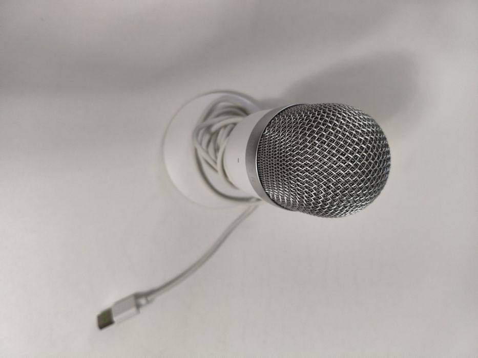 Микрофон Razer Seiren Mini