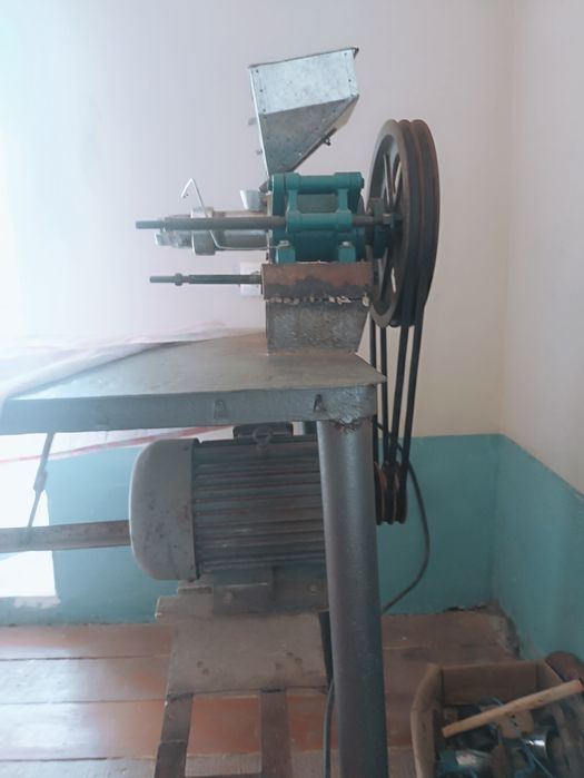 Кукуруз  ишлаб чикариш апарати