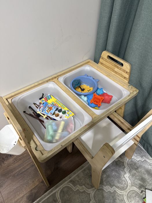 Детский стол со стулом