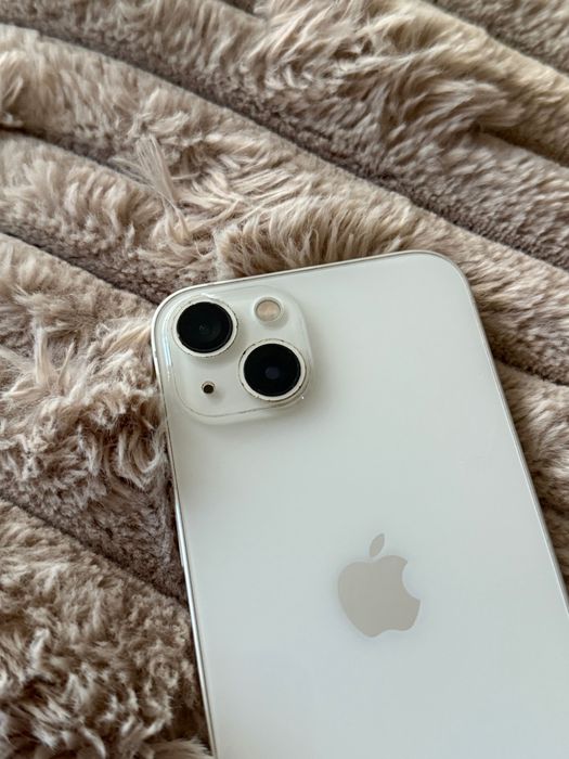Телефон Iphone 13