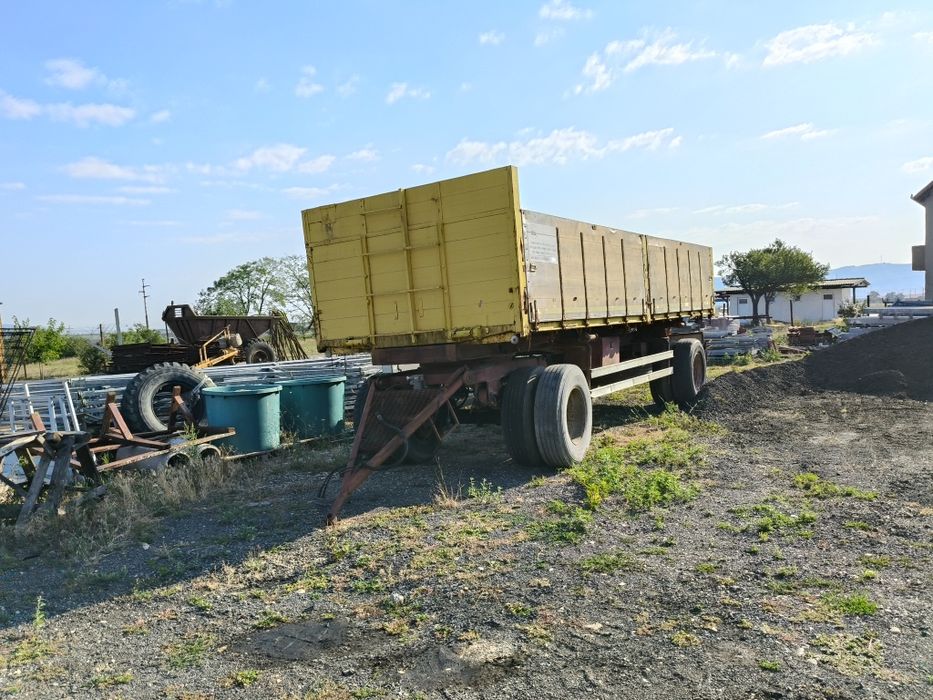 Remorca  basculabila