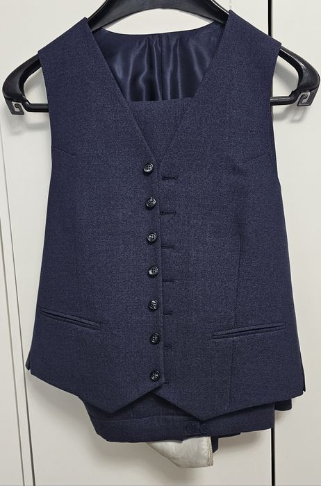 Costum tailored din lana