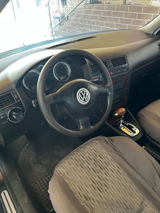 машина «Volkswagen»