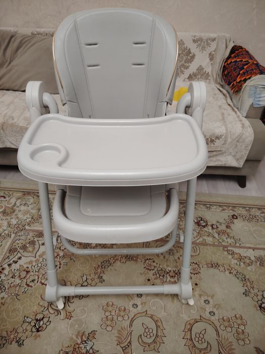 Продам стульчик для кормления