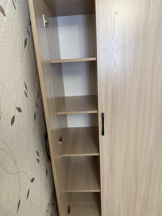 Шкафчик маленький