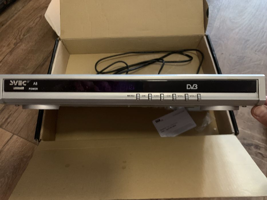 Цифровой спутниковый ресивер SVEC