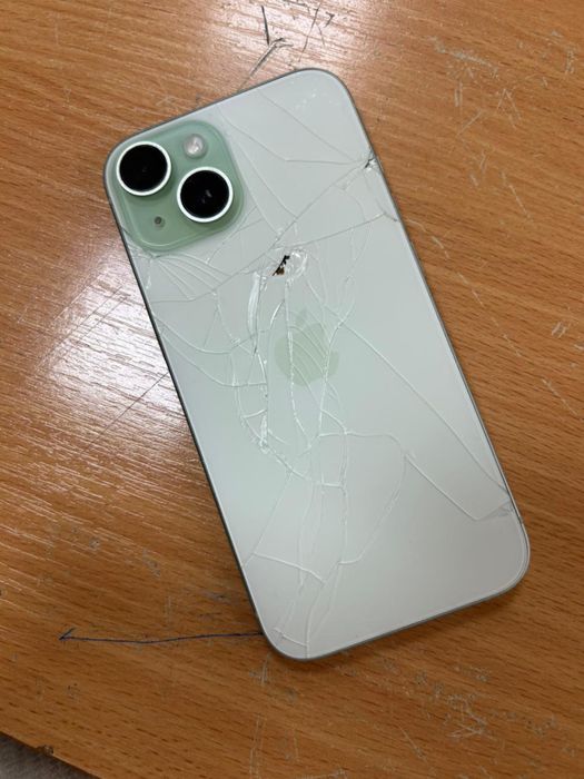 Продам iPhone 15 128gb/87%