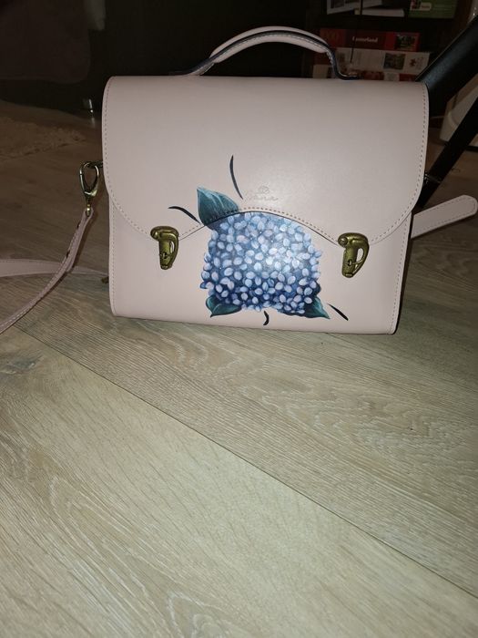 Geanta dama 100% piele , handmade, pictata manual