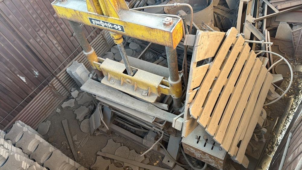 Продам вибропресс для изготовления брусчатки
