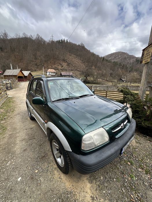 Suzuki Grand Vitara 2,5 Benzina