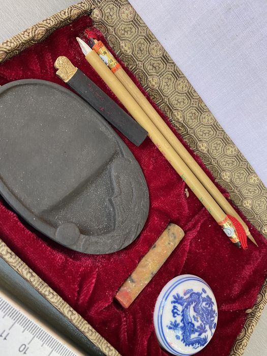 Китайска мастилница писалище