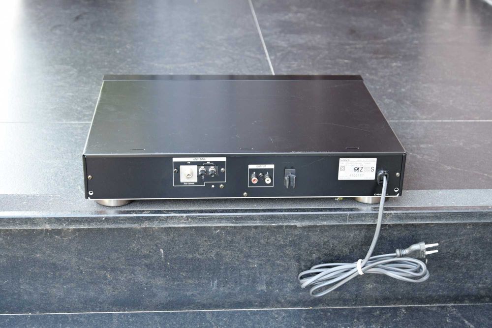 Tuner Sony ST-S 530 ES, radio