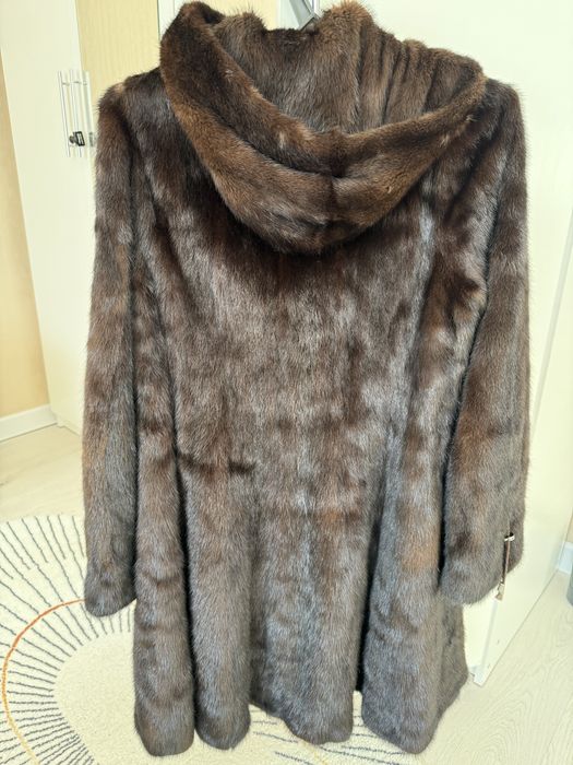 Продам норковую шубу