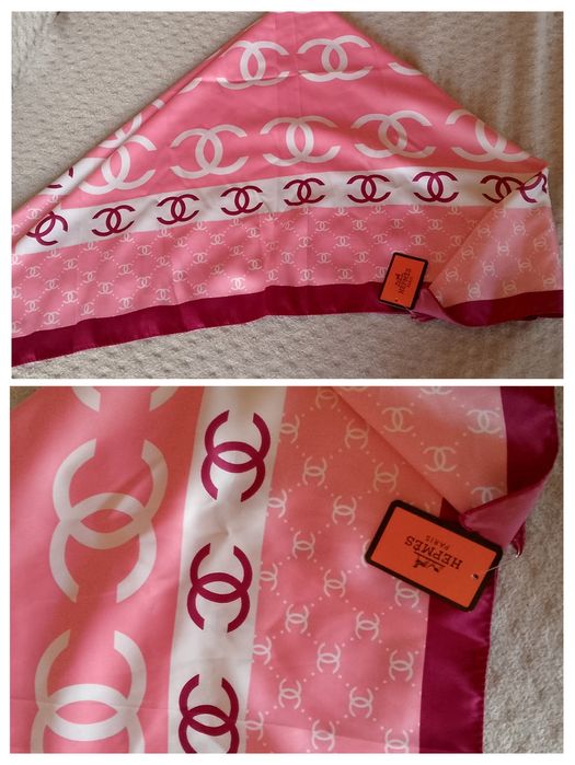 Платок hhermes с цветами.