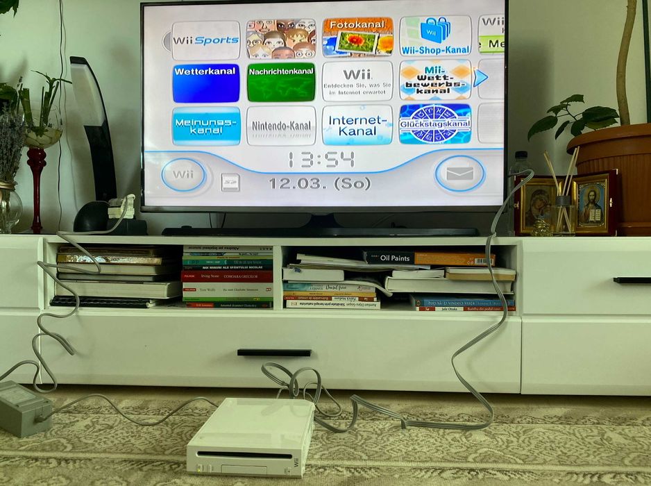 Consola Nintendo Wii alba - fara accesorii - perfect functionala