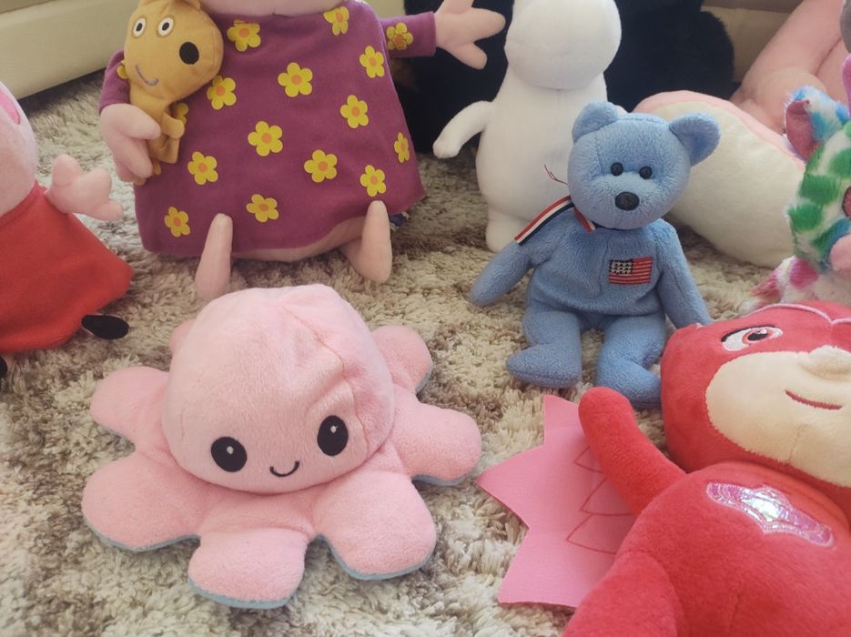 Плюшени играчки различни размери