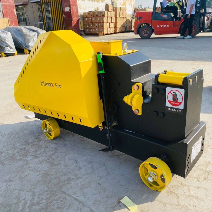 резак для арматуры. выпрямляет проволоку арматуры