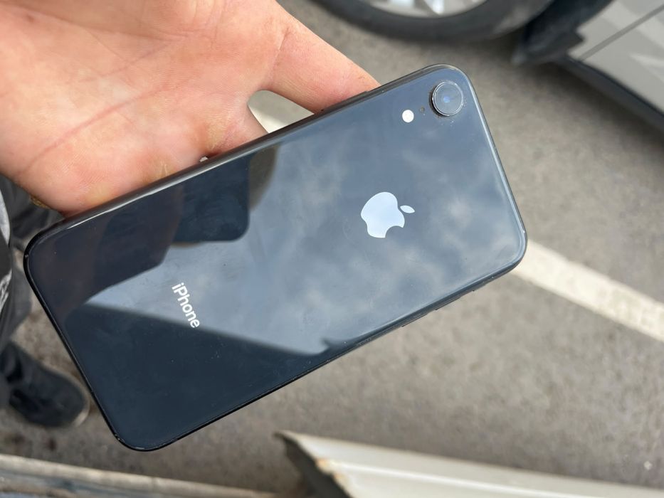 Айфон, Iphohe XR 128