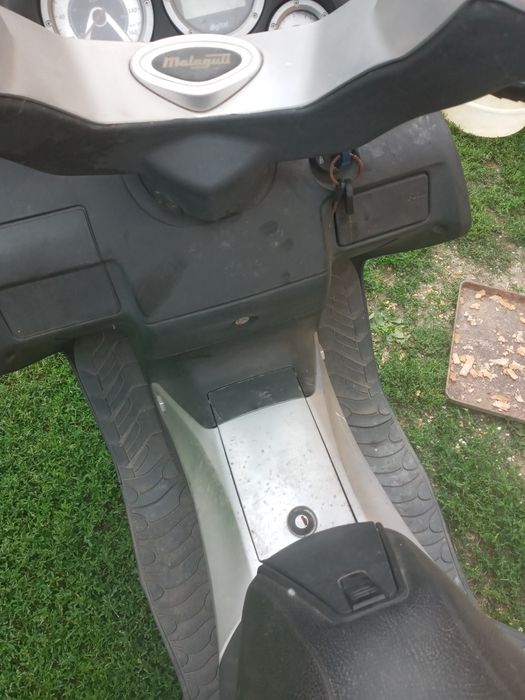 Vând scuter Malaguti Madison