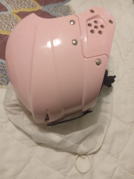 Каска за зимни спортове...за момиче