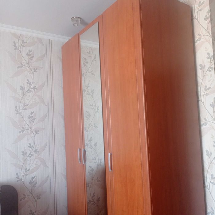 Шкаф для одежды продаю