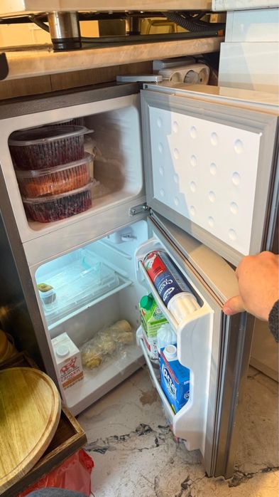 Холодильник мини и мини морозильник