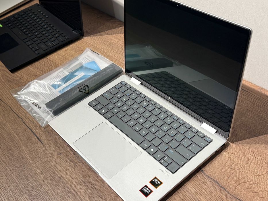 Laptop HP Envy x360 2in1 16 3K OLED AMD Ryzen7 16GB Ram 1TB SSD Win 11