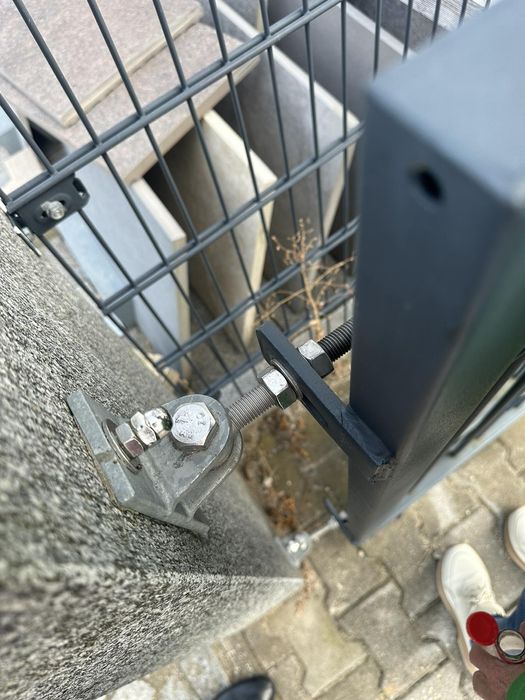 Оградни пана, колчета, вратички и портали