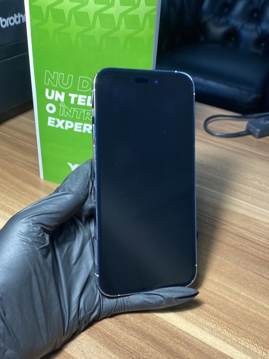 iPhone 14 Pro Max • 256 GB • Silver