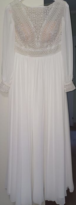 Rochie mireasa stil Boho