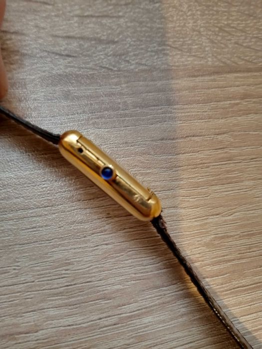 Cartier оригинален ,луксозен дамски часовник