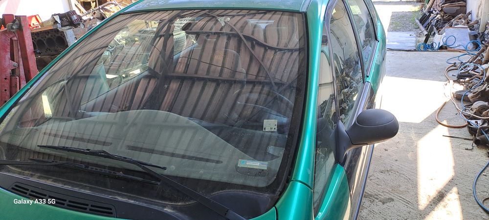 Предно (челно) стъкло за Citroen Xsara Picaso/ Ситроен Ксара Пикасо