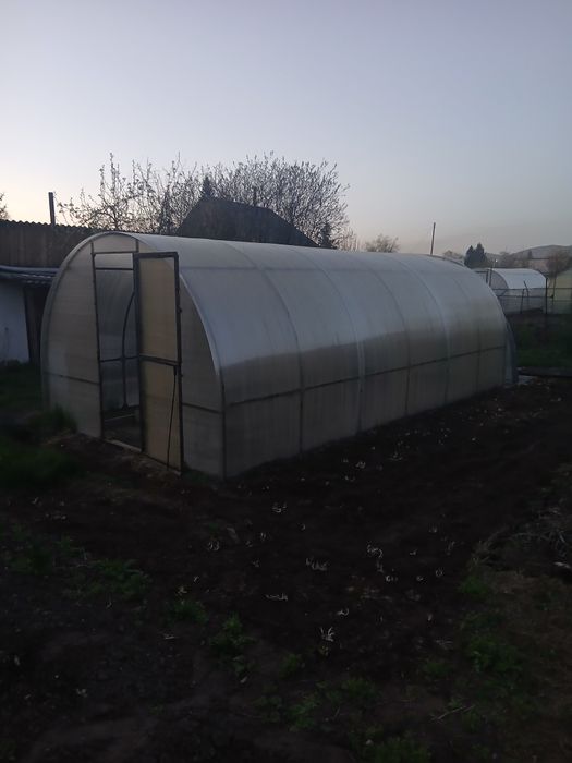 Продам теплицу 6 метровую.