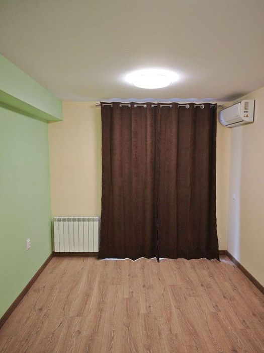 Тристаен, под наем, ж.к Връбница 2
