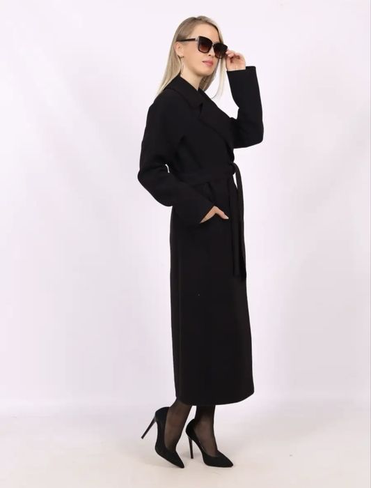 Пальто черное демисезонное