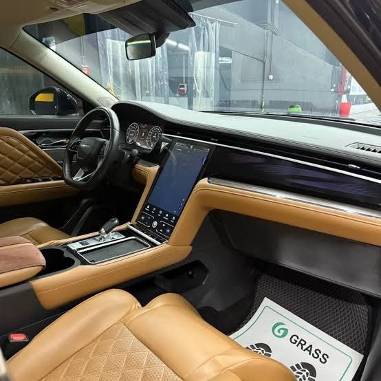 Nissan Venucia FULL Позиция