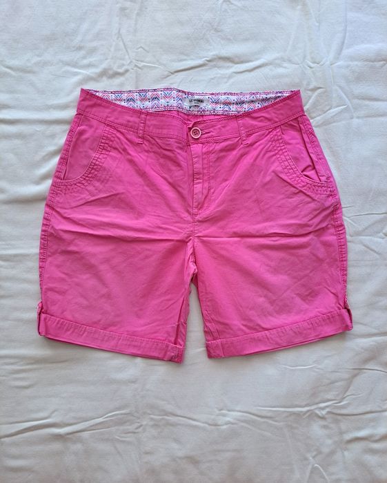 Розови къси панталонки