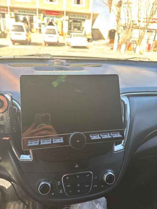 Manitor sotiladi 4-64gb