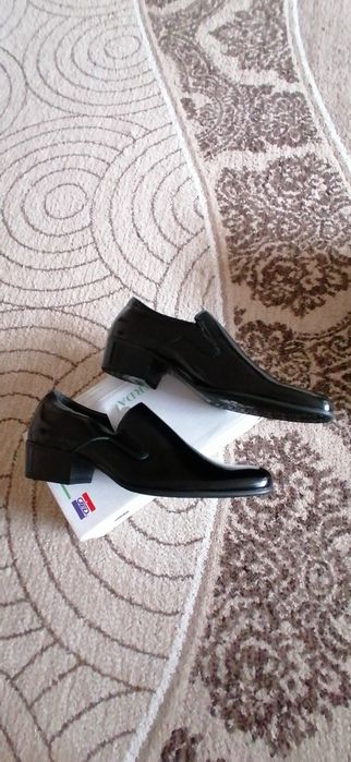 Мужские туфли коженные