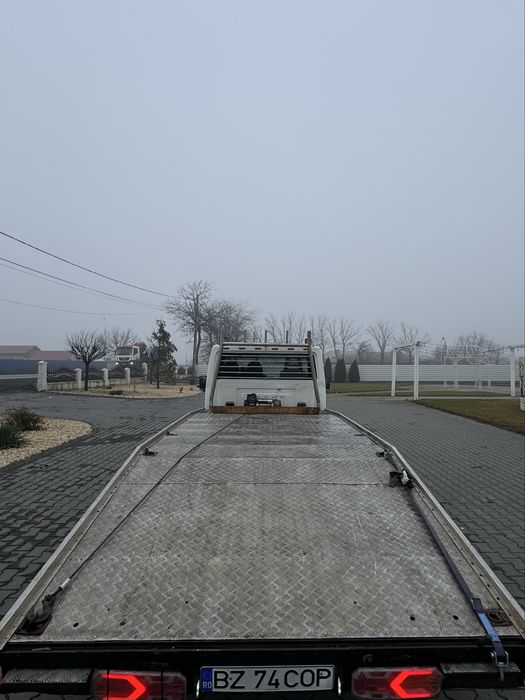 Ford transi autoplatformă