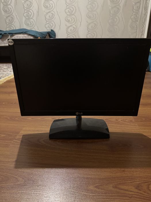 Продам процессор и мониторы