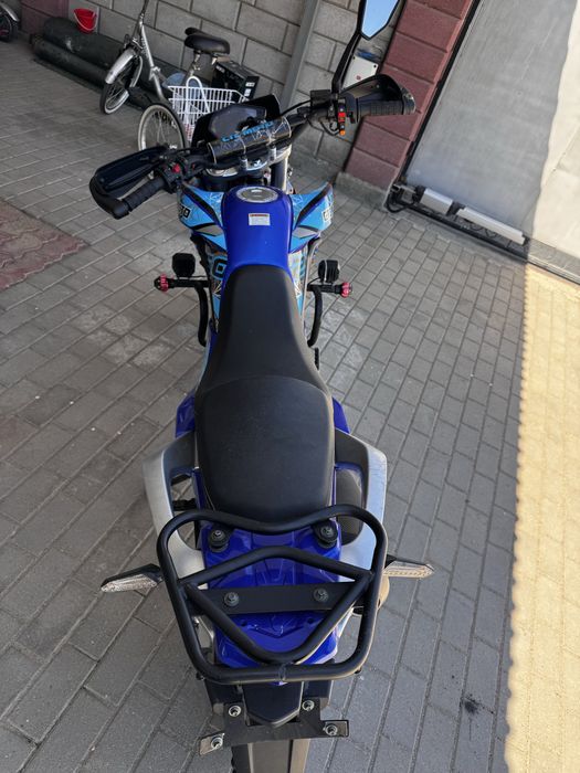 Продам мотоцикл 250 кубов