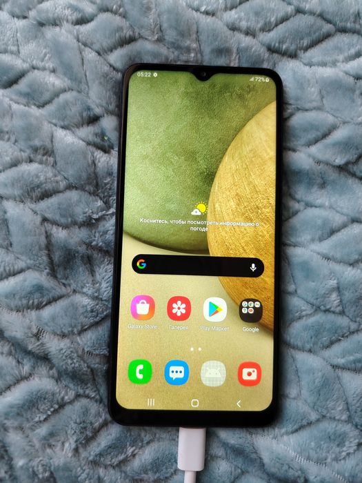 продаётся телефон