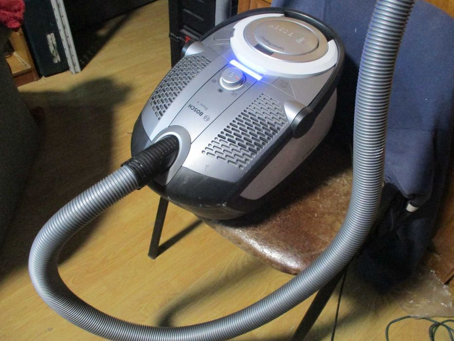 aspirator bosch roxx 1400W