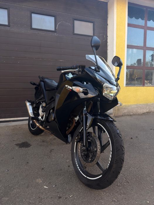 Honda CBR 125 2016 A1