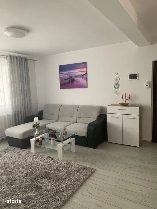 Apartament de vanzare 3 camere, bloc nou, zona linistita, Floresti