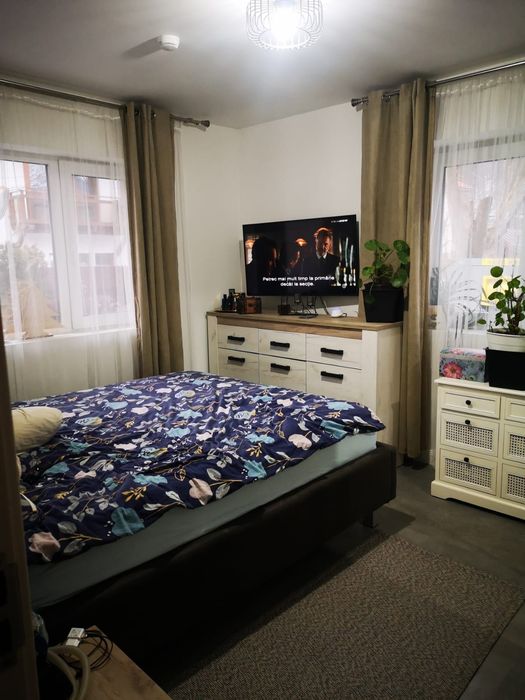 Apartament cu 3 camere de vânzare în vila Sinaia
