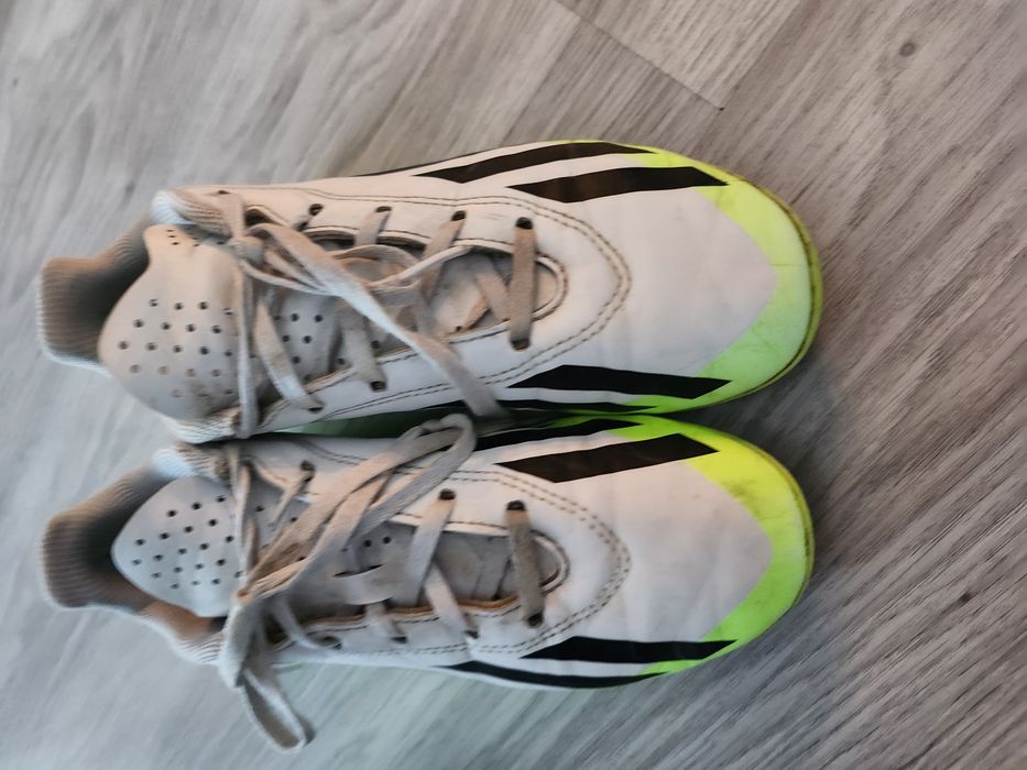 Детски бутонки adidas