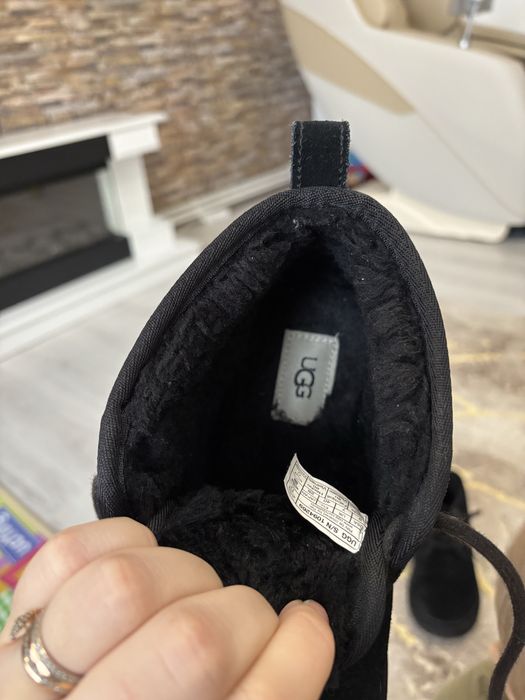 Ugg dama, purtate foarte putin, fara defecte